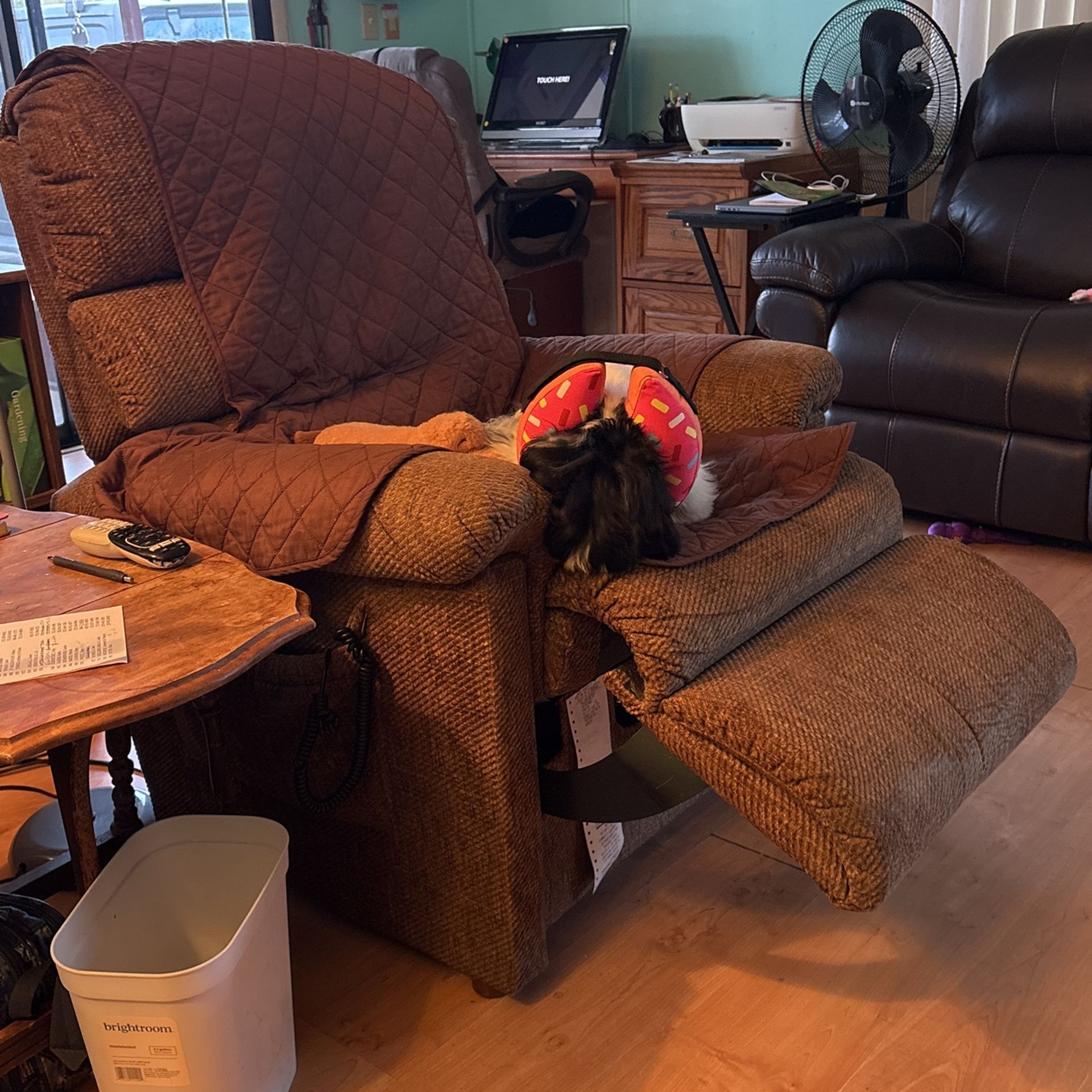 LaZboy Recliner (please Read Description)