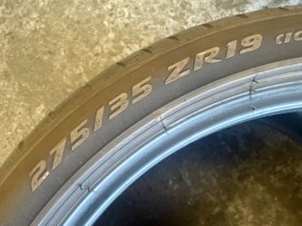 275/35/19 Pirelli Pzero (1 Only) $60.00