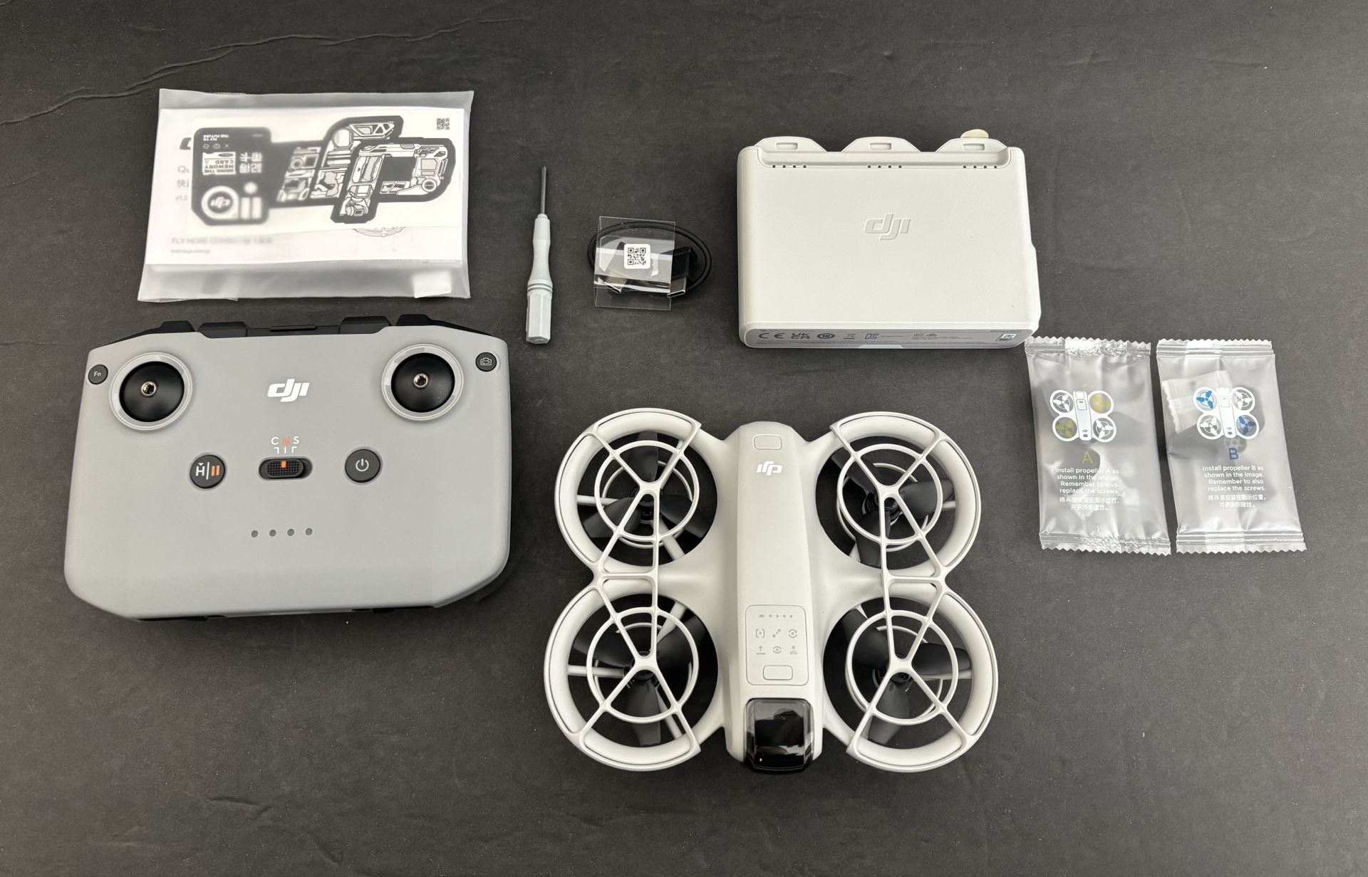 DJI Neo Drone (Fly More Combo Bundle) 