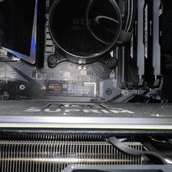 Gaming Pc With Monitors!