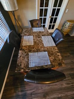 Dinning Table