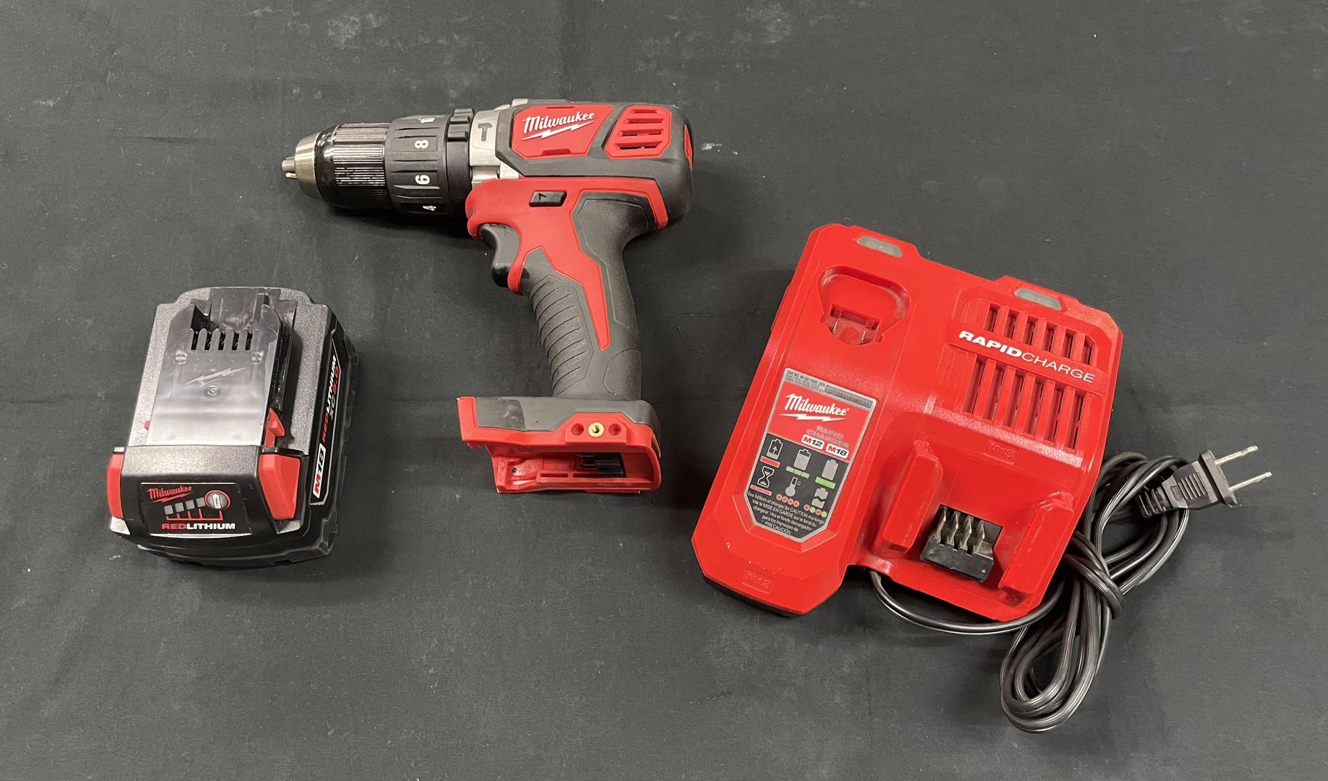 Milwaukee 18V Hammer Drill w/5Ah Battery & Charger