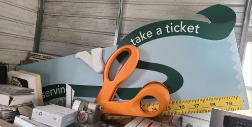 JoAnn's Scissor Sign