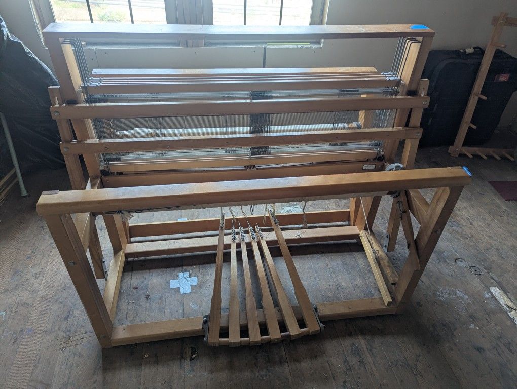 48" Floor Loom