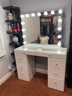 Vanity glass top 8 drawers