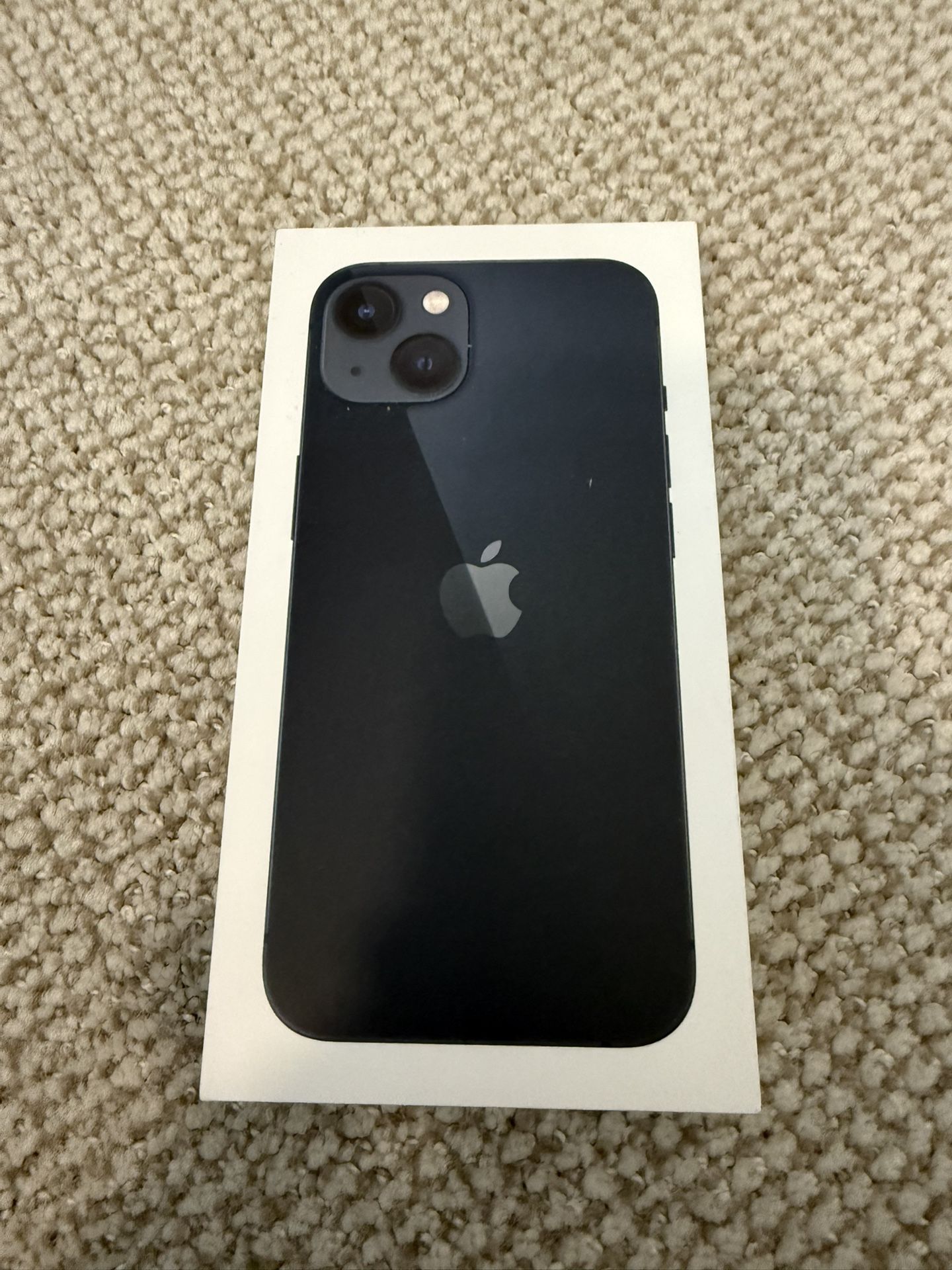 Brand New Sealed Apple iPhone 13 128G Midnight Cellphone, Metro Locked For 5-6 Months