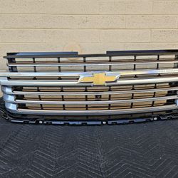 Chevrolet Suburban Tahoe OEM Grille 