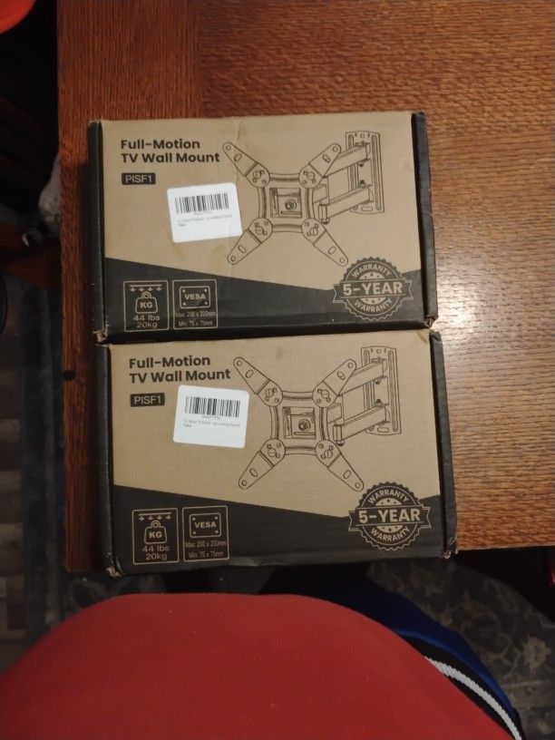 Full Motion TV Wall Mount