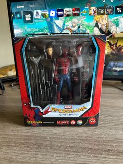 Mafex homecoming Spiderman 1.5
