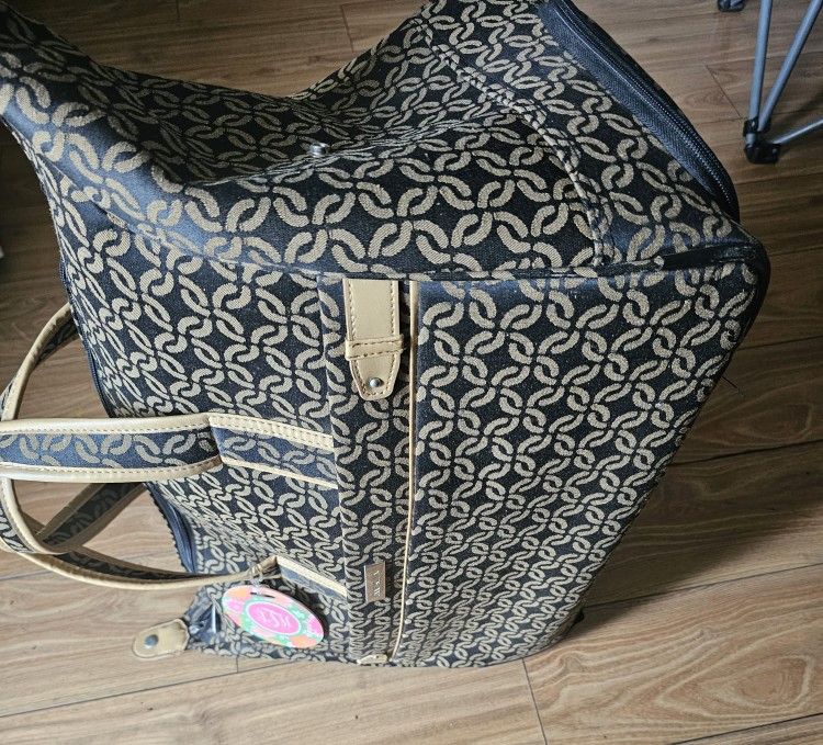 Adrienne Travel.bag
