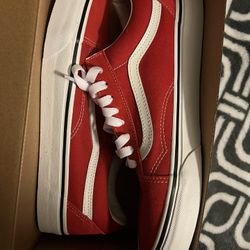 Sz 9.5 Red Vans