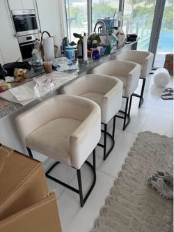 Set of 4 Bar Stools