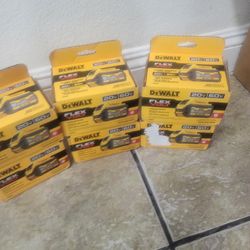SUPER SPECIAL DEWALT DCB606 FLEXVOLT BATTERY 6AH 20V/60V 
