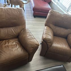 Two Caramel Leather Lazy Boy Recliners 