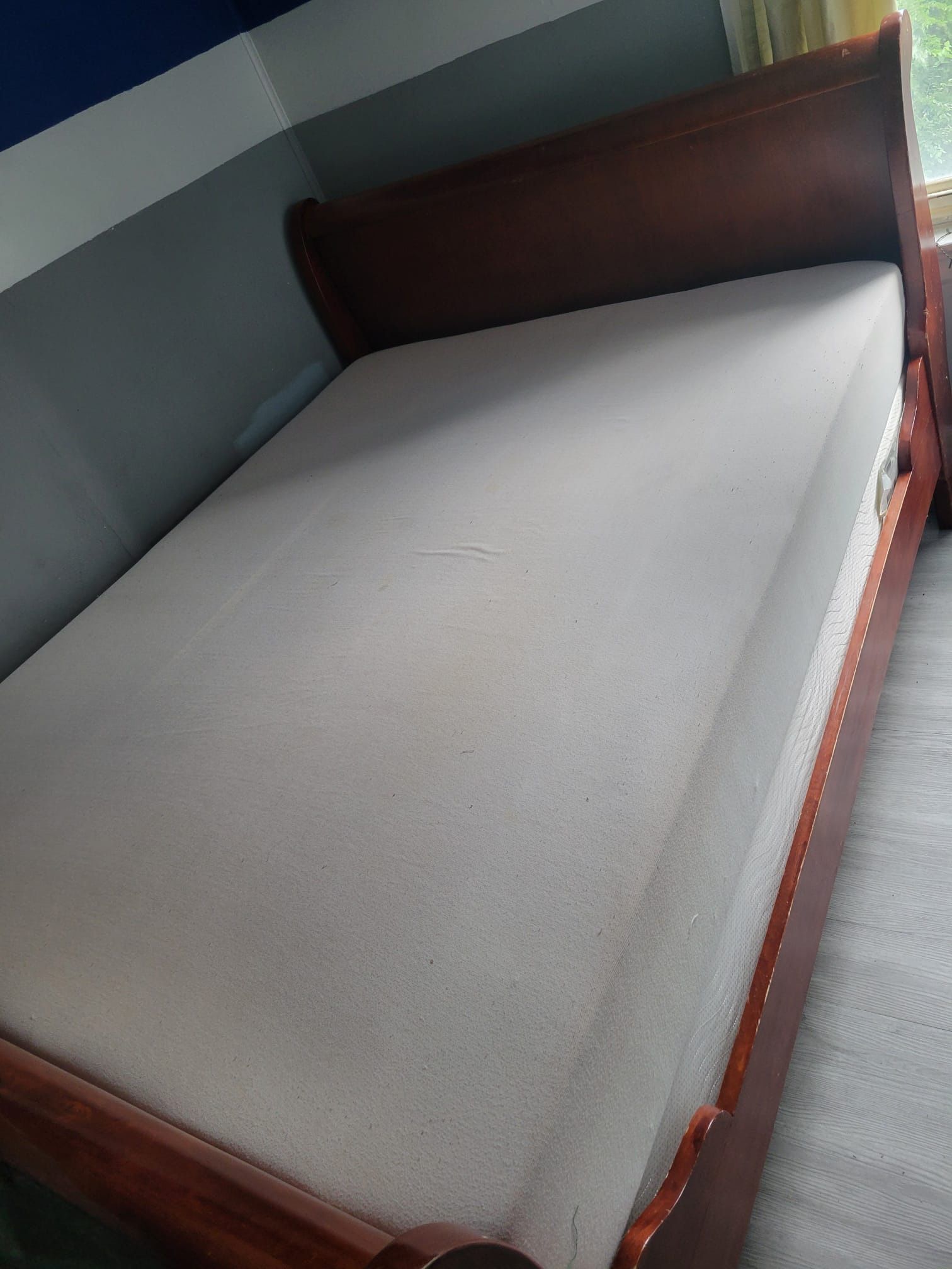 Wood Sleigh Bed Frame with Mattress