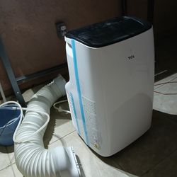 TCL -L  series Smart Portable Air Conditioner/Dehumidifier
