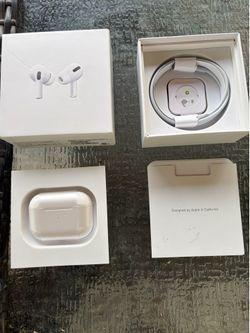 AirPods Pro MagSafe changing case