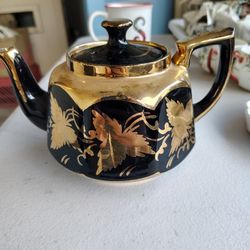 Price Bros Black And Gold Teapot