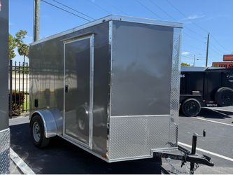 Enclosed V trailer 6x10