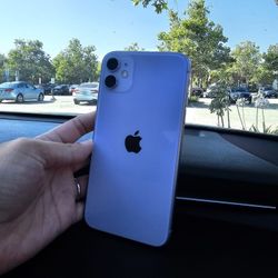 iPhone 11 64gb NO FACE ID UNLOCKED / LIBERADO