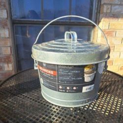 Galvanized Metal Bucket With Lid - 4 Gallon Capacity 