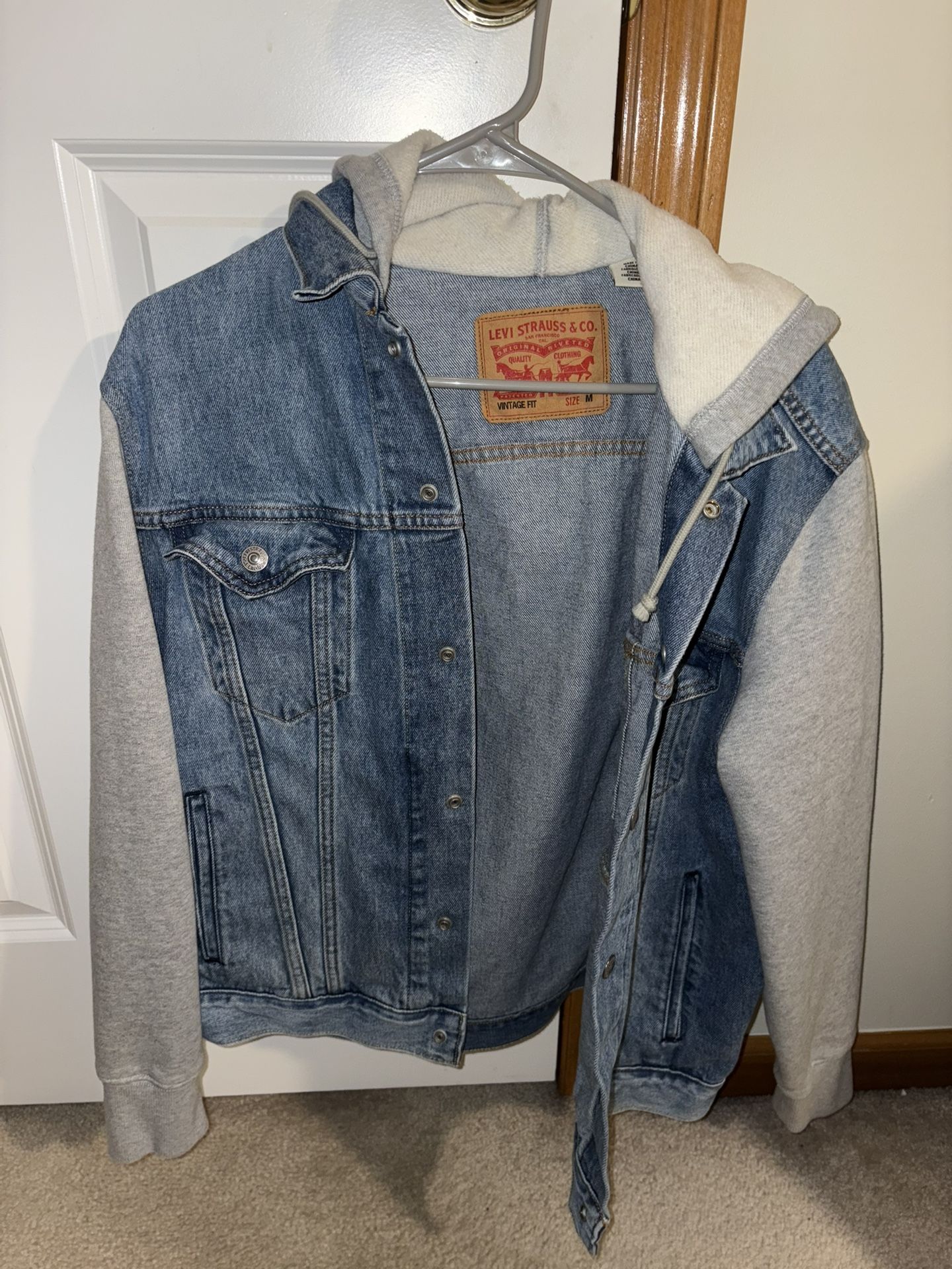 Levi Strauss Denim Trucker Jacket Size Medium