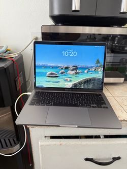 MacBook Pro 13 inch 2020
