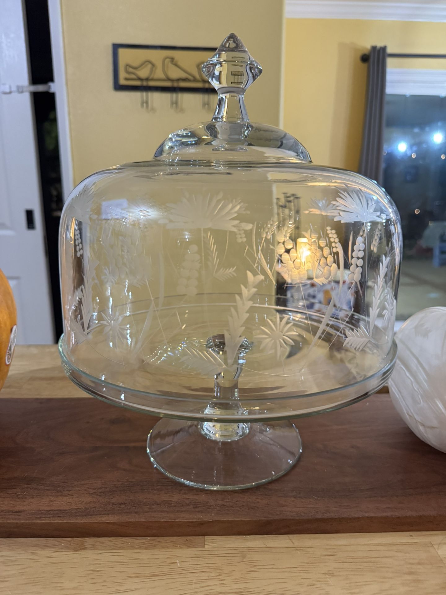 Etched Glass Cake Stand With Dome