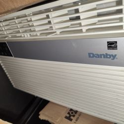 DANBY 6000 BTU AC 