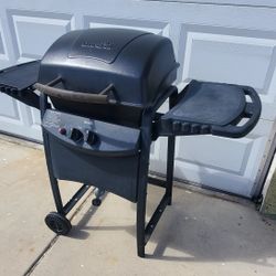 BBQ Charbroil Smaller Size  For Perect Grilling