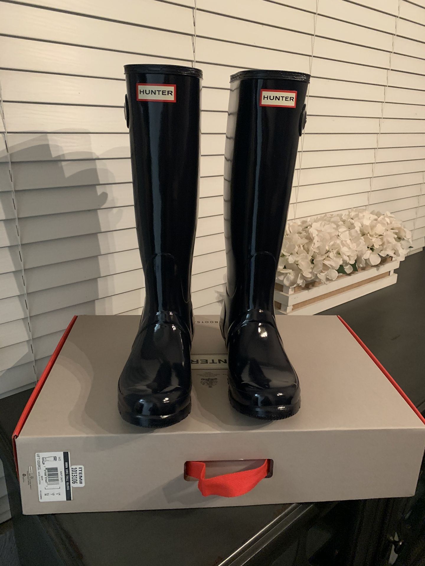 New authentic Hunter women’s rain long boots