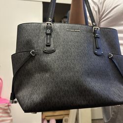 Michael Kors Tote 