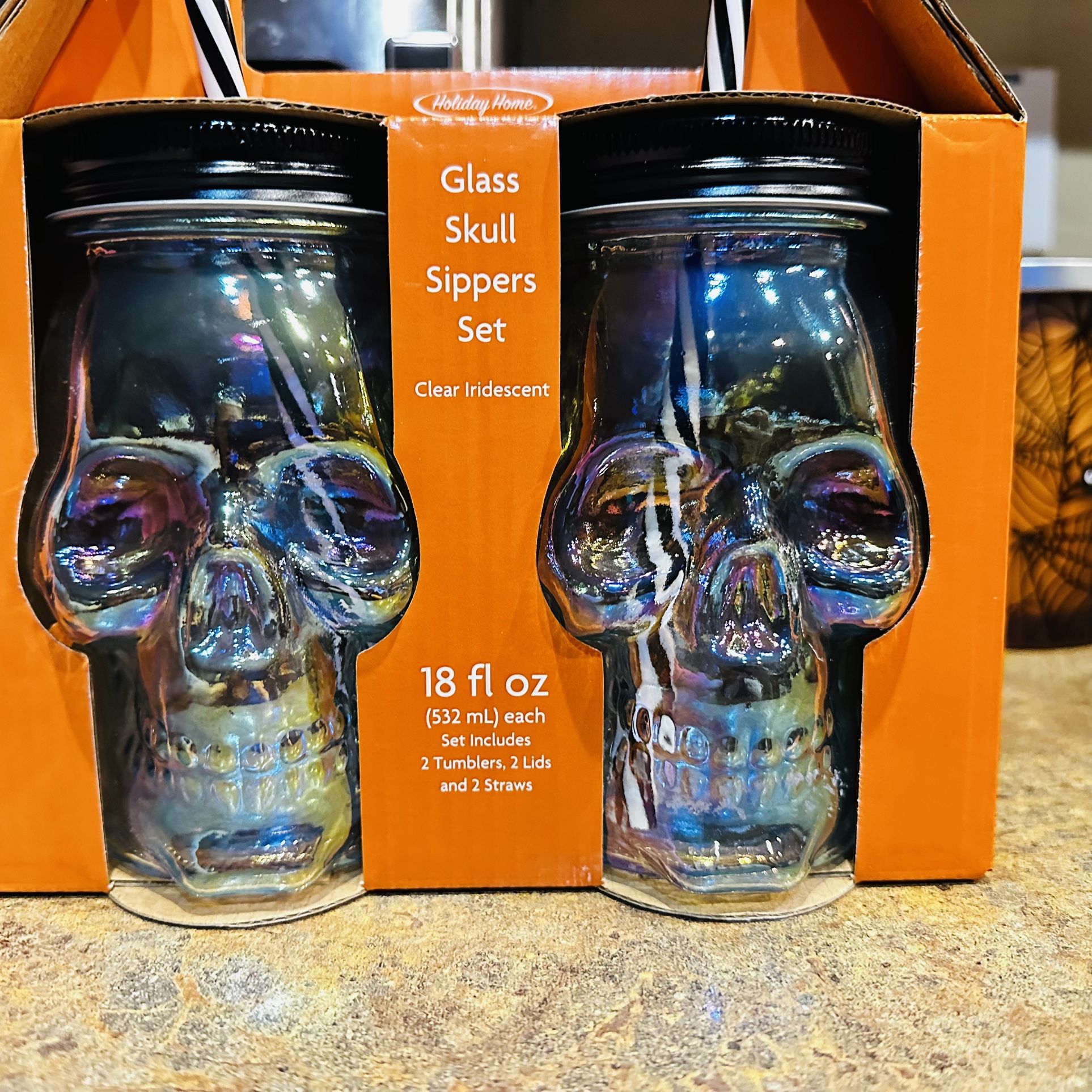 New Glass Skull Sippers/New Glow in Dark Tumbler Set