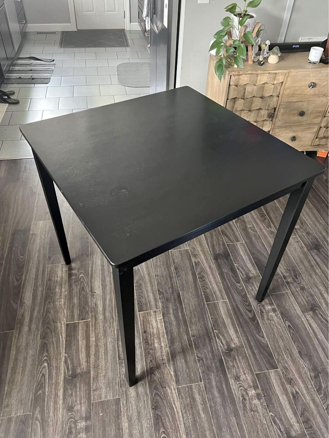 Black high top table