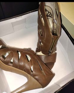 New fergalicious brown heels
