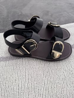 Universal thread Sandals $20 Never Worn