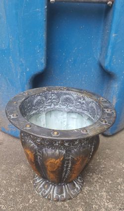 Nice Metal Urn Style Planter