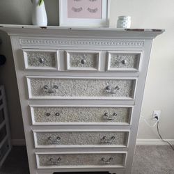 Chest  Dresser