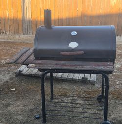 Free!! BBQ Pit