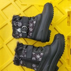 Snow Boots GIRLS SIZE 8