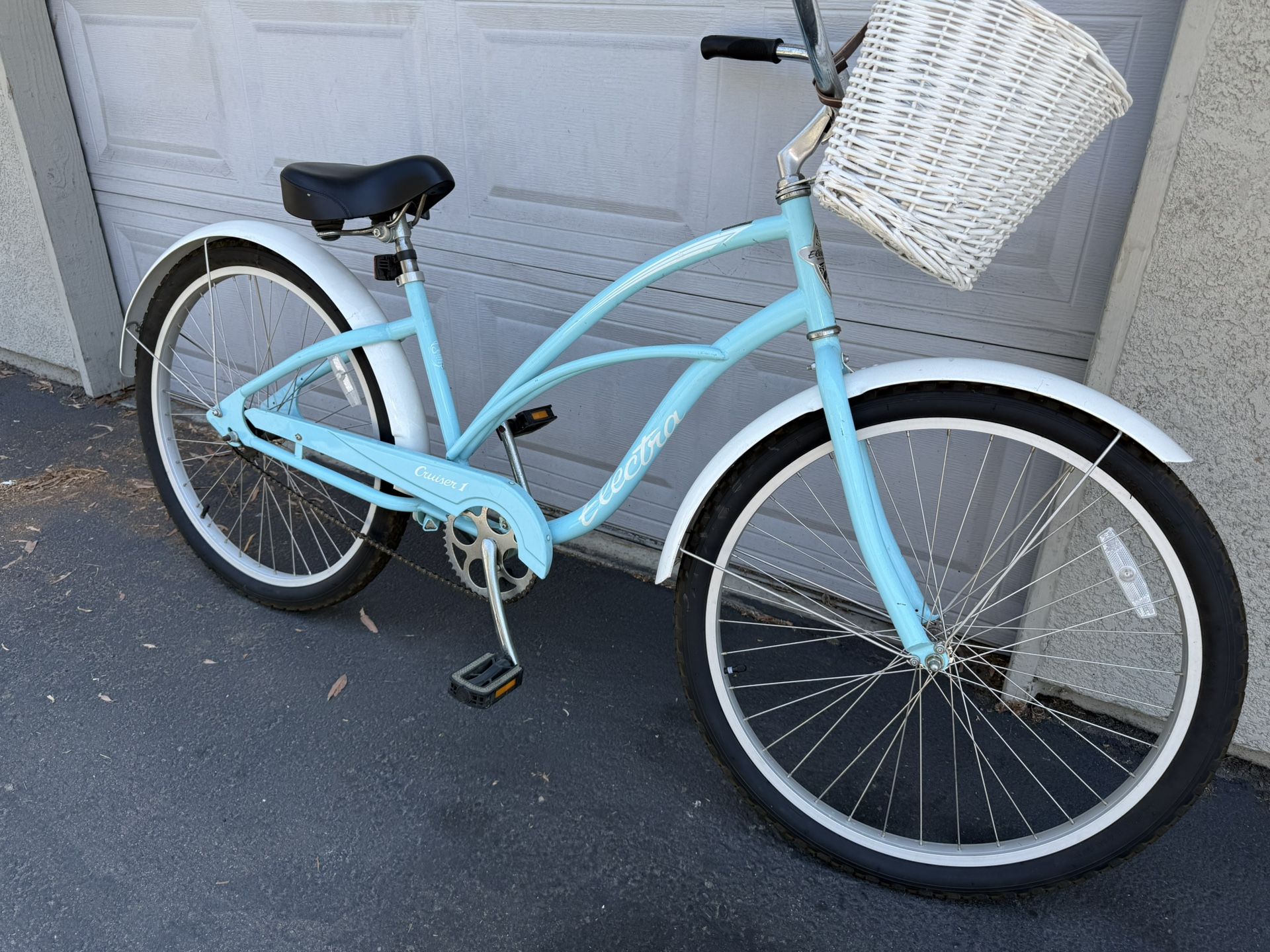Electra Cruiser Bike Great Condition Wheels 26”