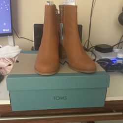 Tom’s Women Leather Boots