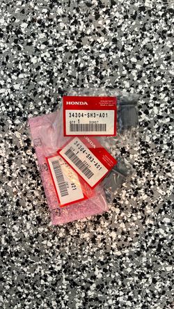 1996 to 2001 Acura (Honda) Integra Type R Front Headlight Sockets (Three) NEW