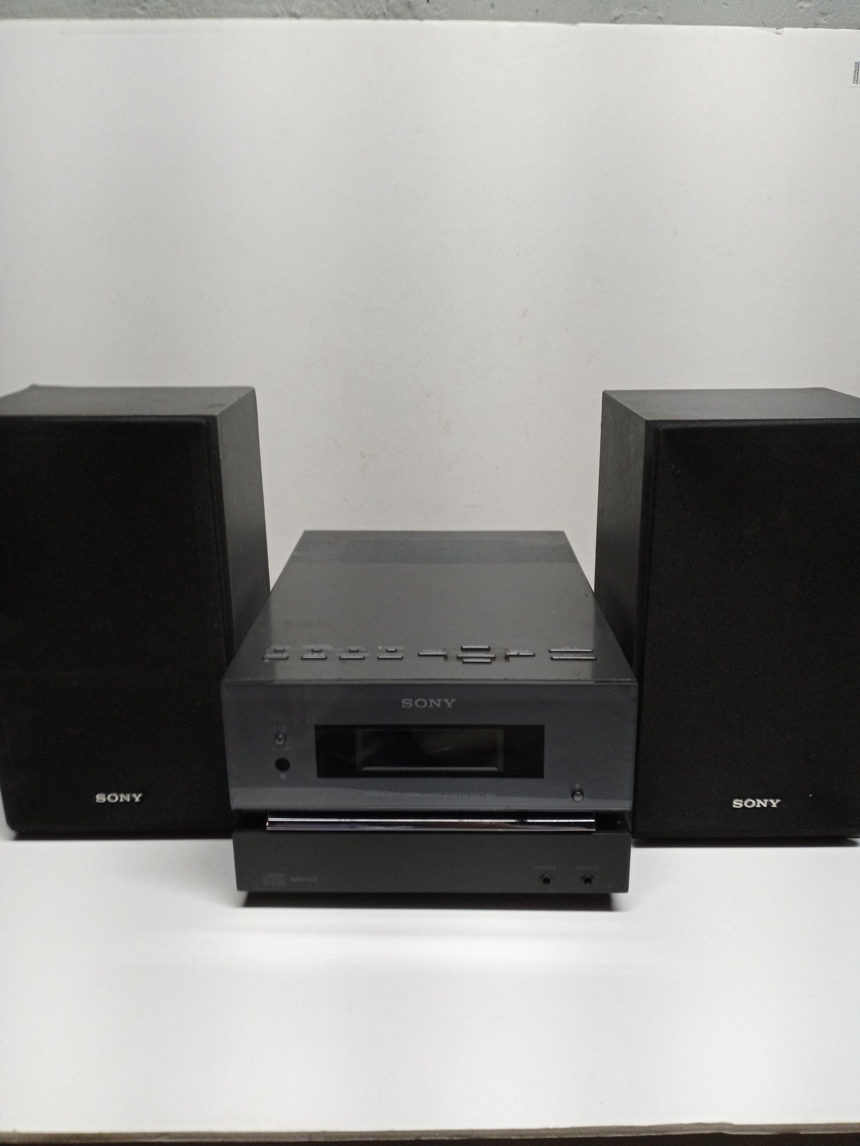 Sony compact disc receiver with matching speakers