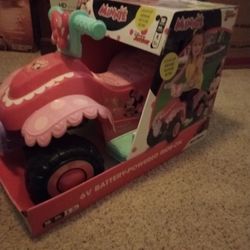 Disney Junior Minnie Mouse Ride On 