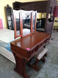 Cherry wood Vanity