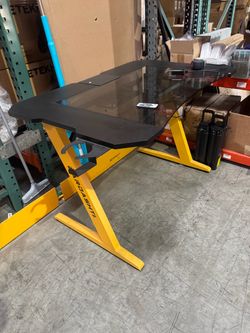 Computer desk