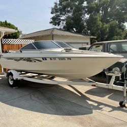 1999 Bayliner Capri 20 foot Open bow 