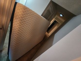 Queen Memory Foam Matress 