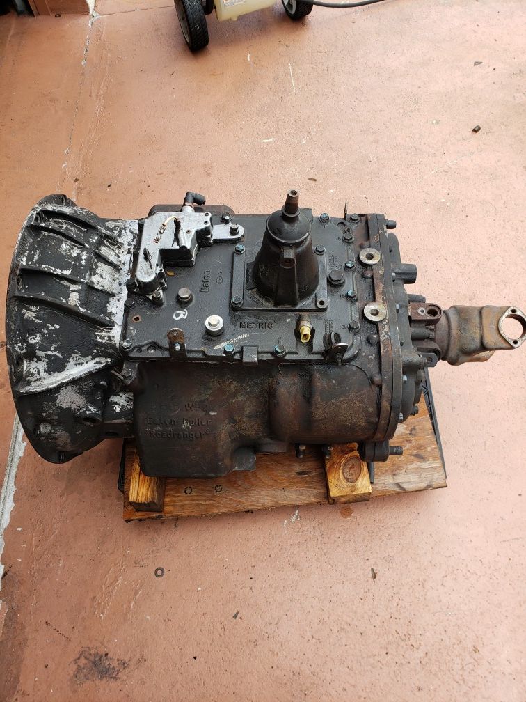 Eaton Fuller 10 speed transmission for Sale in Port St. Lucie, FL OfferUp